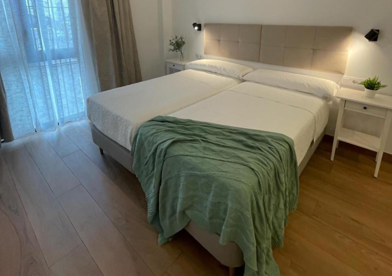 Global Suites Sevilla Sevilha Exterior foto